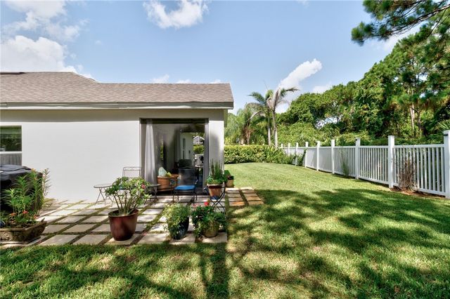 250 Briarcliff Circle, Sebastian, FL 32958