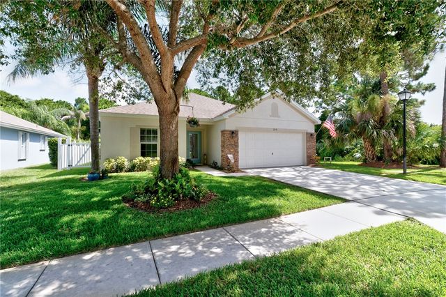 250 Briarcliff Circle, Sebastian, FL 32958