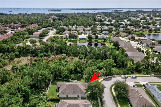 250 Briarcliff Circle, Sebastian, FL 32958