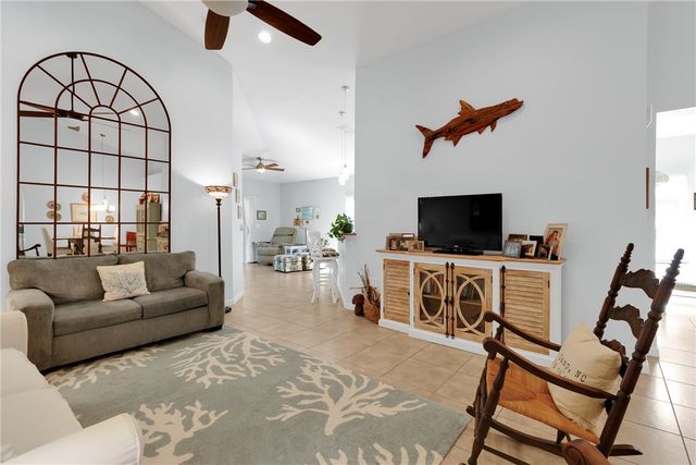 250 Briarcliff Circle, Sebastian, FL 32958