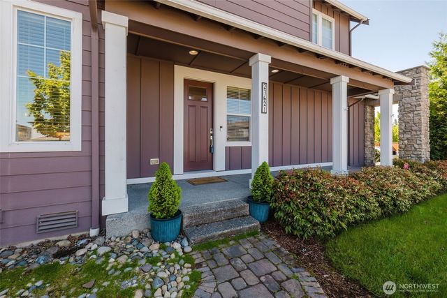23621 SE 269th Court, Maple Valley, WA 98038