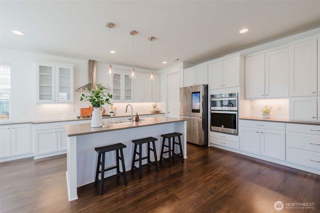 23621 SE 269th Court, Maple Valley, WA 98038