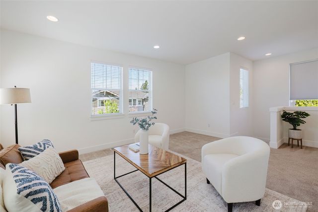 23621 SE 269th Court, Maple Valley, WA 98038
