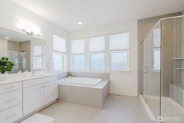 23621 SE 269th Court, Maple Valley, WA 98038
