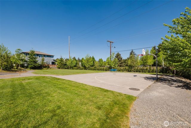 23621 SE 269th Court, Maple Valley, WA 98038