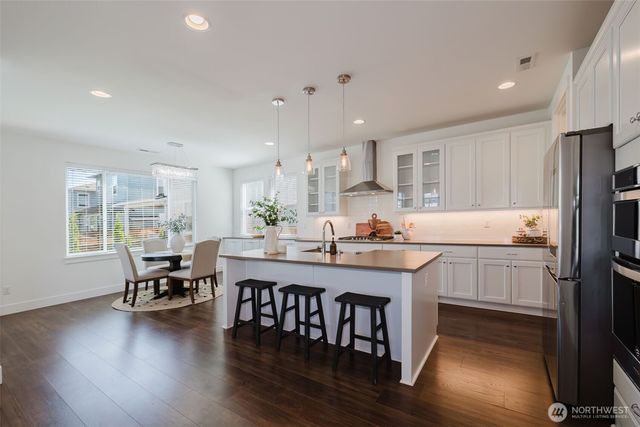 23621 SE 269th Court, Maple Valley, WA 98038