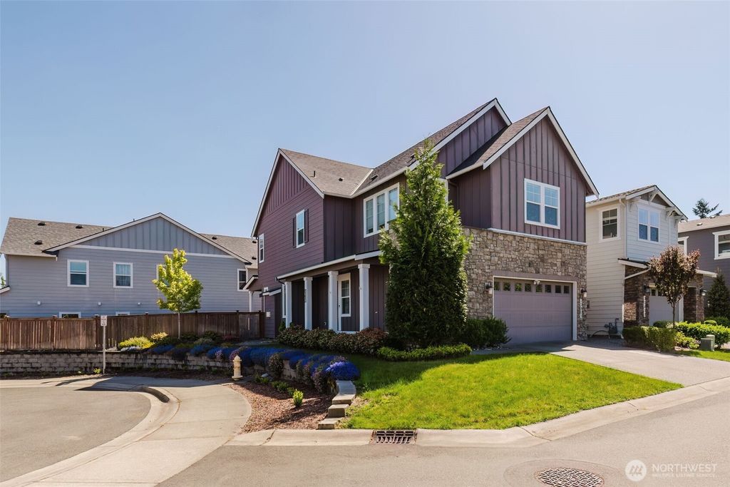 23621 SE 269th Court, Maple Valley, WA 98038