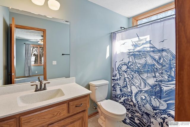 4702 Lakewood Drive, Blair, NE 68008