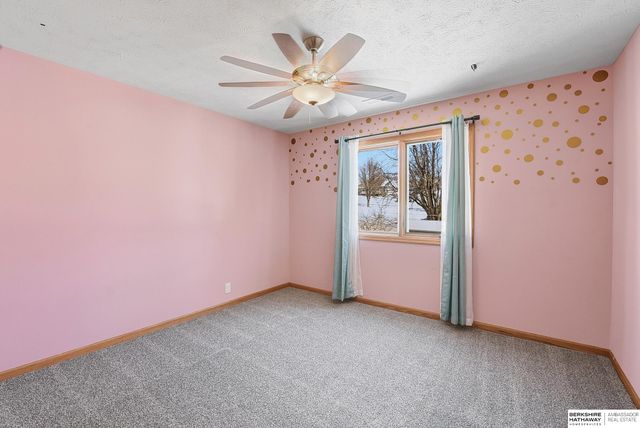 4702 Lakewood Drive, Blair, NE 68008