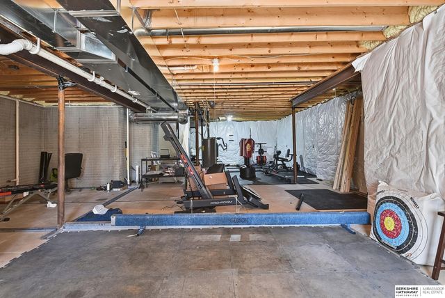 4702 Lakewood Drive, Blair, NE 68008