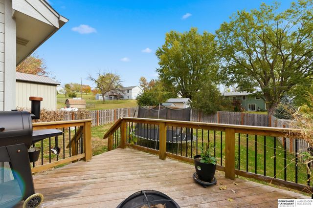 4702 Lakewood Drive, Blair, NE 68008