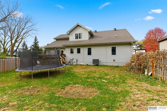 4702 Lakewood Drive, Blair, NE 68008