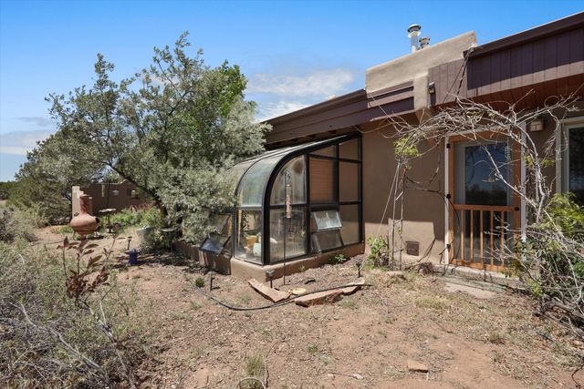 3 Moya Loop, Santa Fe, NM 87508