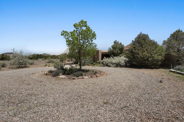 3 Moya Loop, Santa Fe, NM 87508
