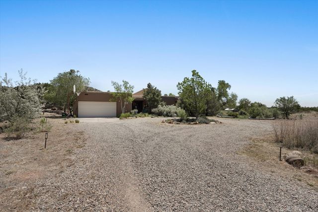 3 Moya Loop, Santa Fe, NM 87508