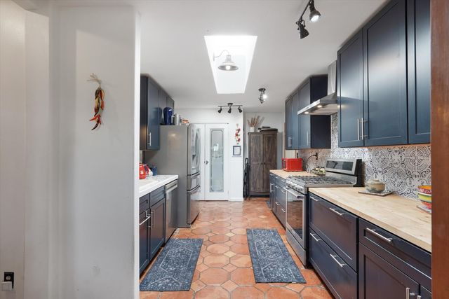 3 Moya Loop, Santa Fe, NM 87508