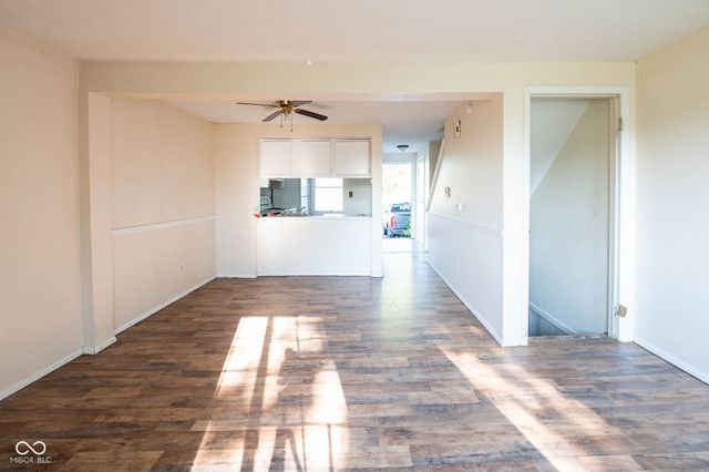 8158 Lima East Drive, Indianapolis, IN 46227
