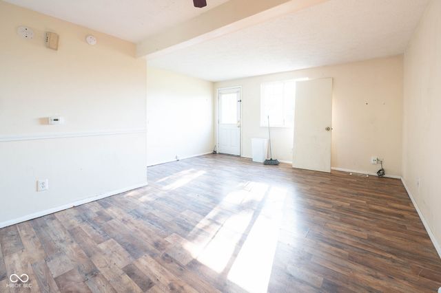 8158 Lima East Drive, Indianapolis, IN 46227