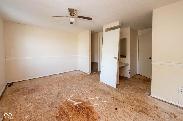 8158 Lima East Drive, Indianapolis, IN 46227