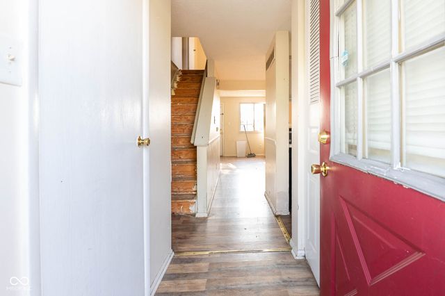 8158 Lima East Drive, Indianapolis, IN 46227