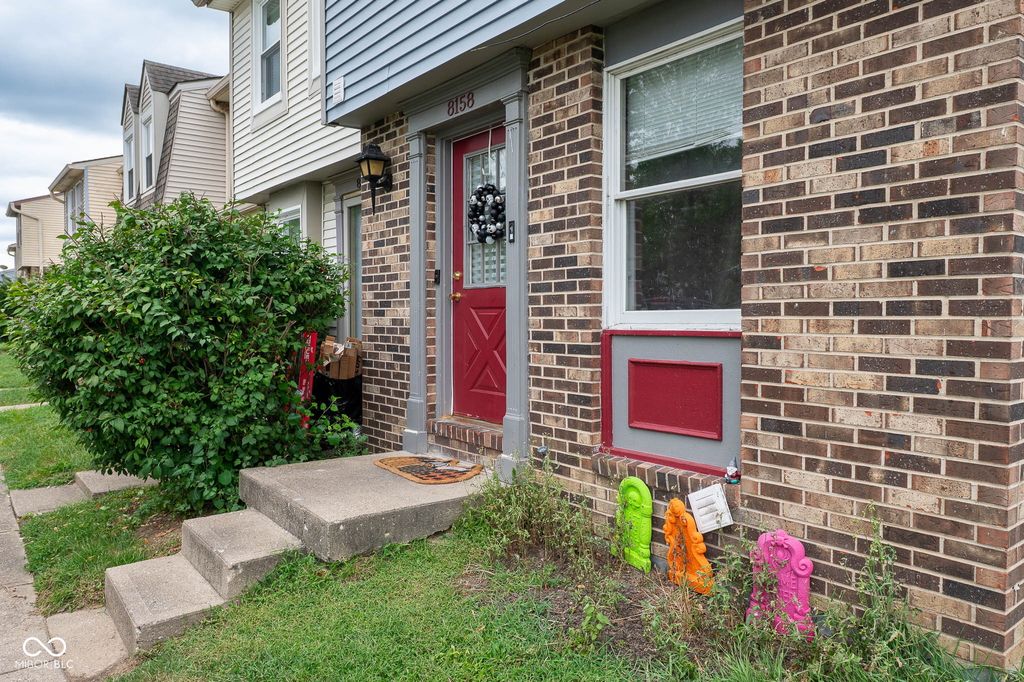 8158 Lima East Drive, Indianapolis, IN 46227