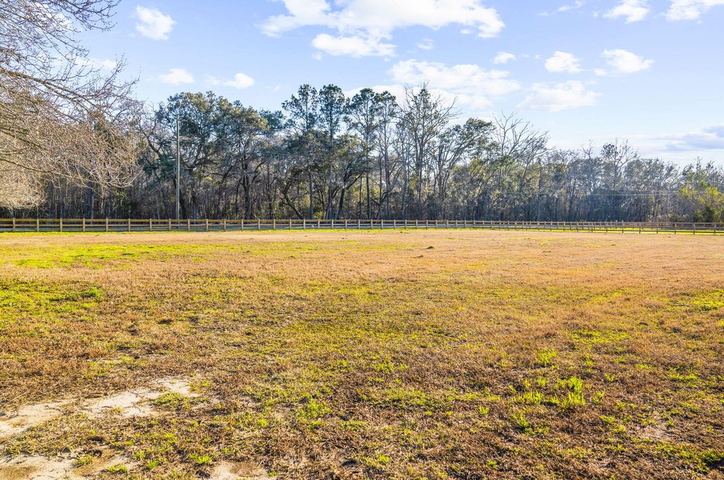 Image 18 of property listing at 163 Keans Neck Road, Seabrook, SC 29940