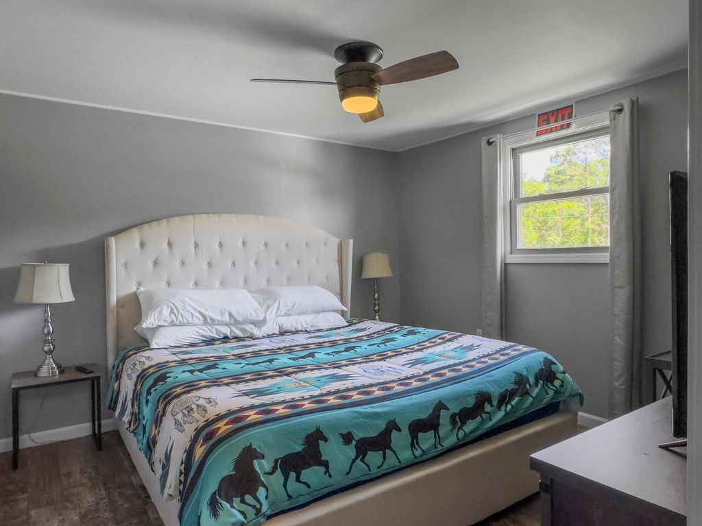 Image 25 of property listing at 163 Keans Neck Road, Seabrook, SC 29940