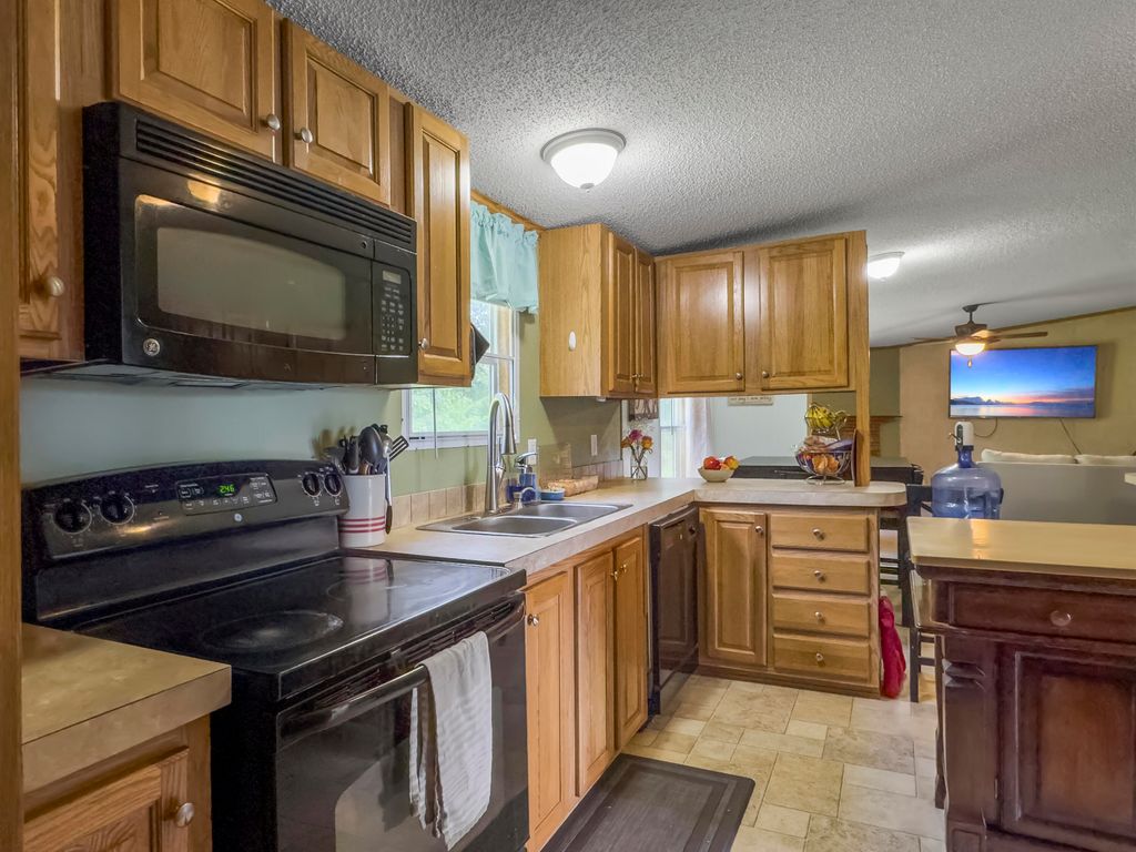 Image 37 of property listing at 163 Keans Neck Road, Seabrook, SC 29940