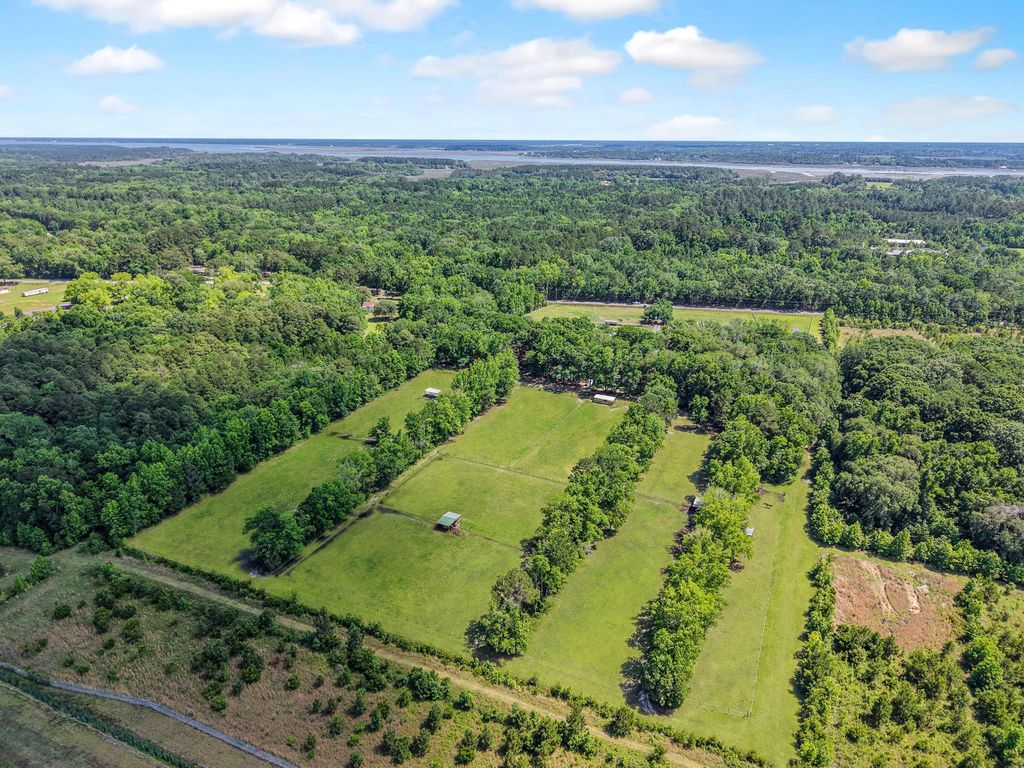 Image 59 of property listing at 163 Keans Neck Road, Seabrook, SC 29940