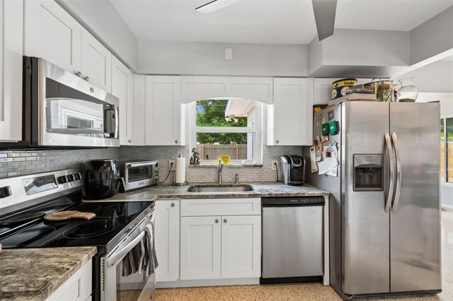 10984 88TH AVENUE, Seminole, FL 33772