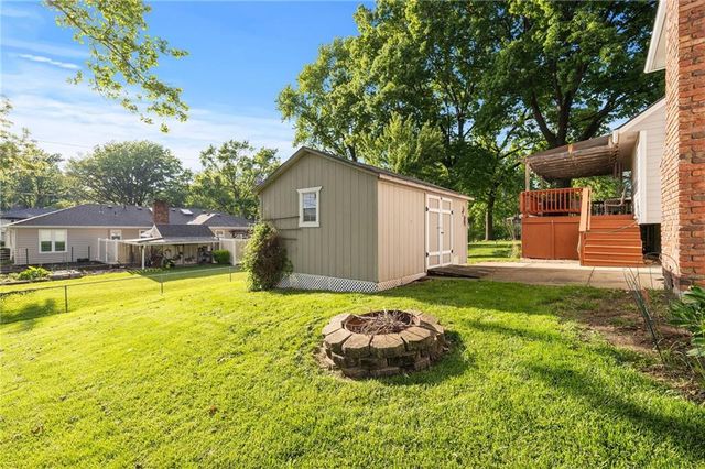 5140 Cody Street, Shawnee, KS 66203