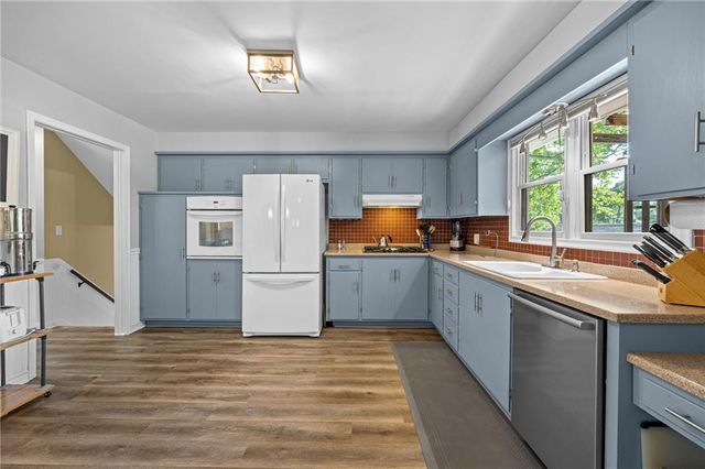 5140 Cody Street, Shawnee, KS 66203