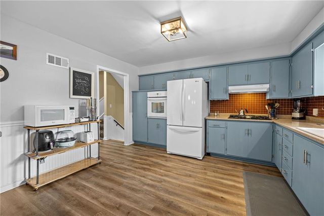 5140 Cody Street, Shawnee, KS 66203