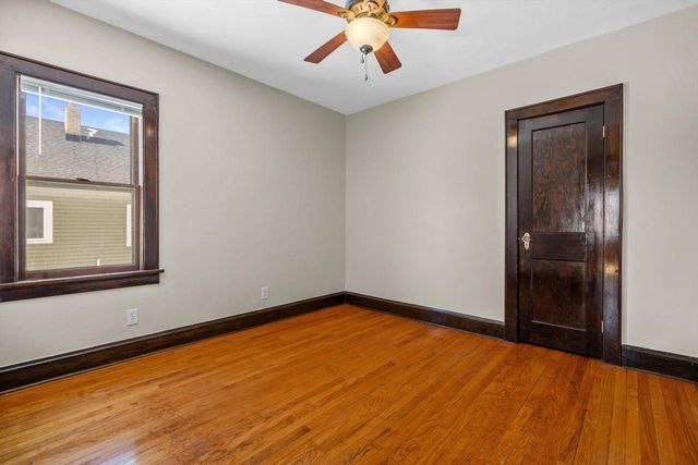 1319 Menomonee AVENUE, South Milwaukee, WI 53172