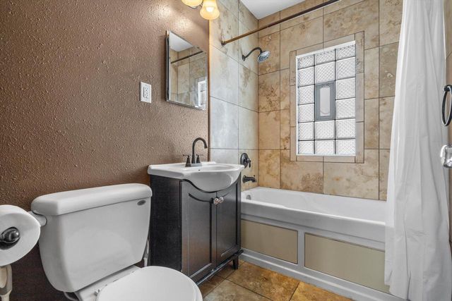 1319 Menomonee AVENUE, South Milwaukee, WI 53172