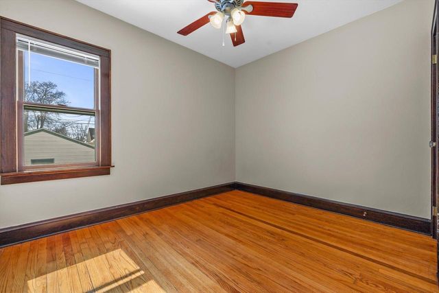 1319 Menomonee AVENUE, South Milwaukee, WI 53172