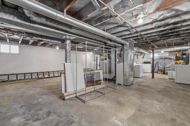 1319 Menomonee AVENUE, South Milwaukee, WI 53172