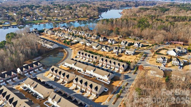 108 Dellbrook Street A, Mooresville, NC 28117