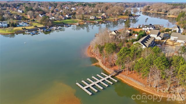 108 Dellbrook Street A, Mooresville, NC 28117