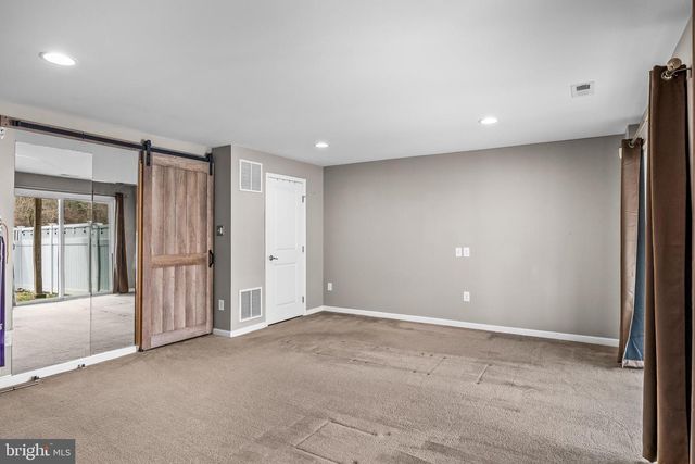 1 TAVERN LANE, Sicklerville, NJ 08081