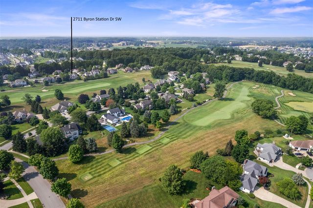 2711 Byron Station Drive, Byron Center, MI 49315