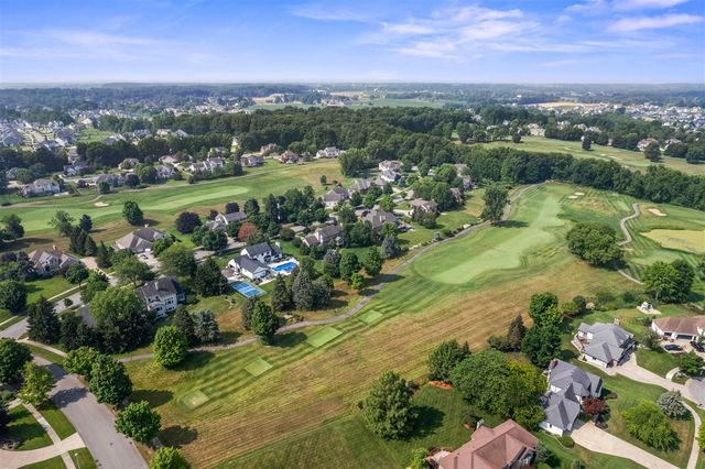 2711 Byron Station Drive, Byron Center, MI 49315