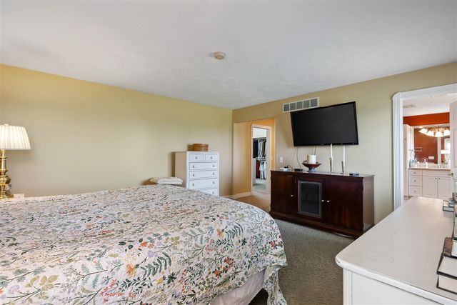 2711 Byron Station Drive, Byron Center, MI 49315