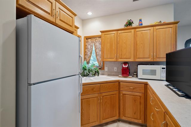 2711 Byron Station Drive, Byron Center, MI 49315