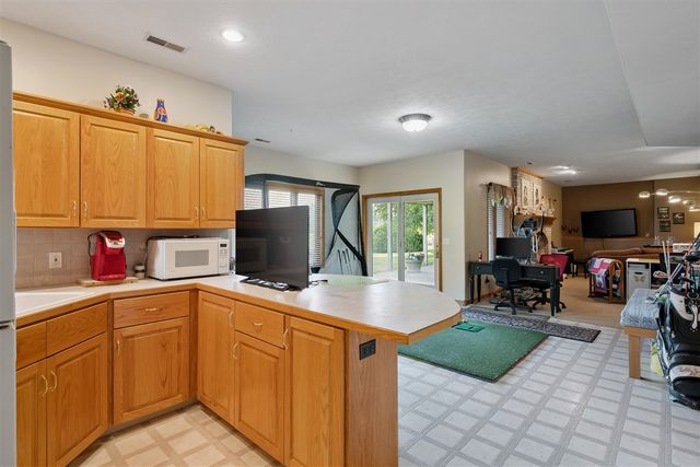 2711 Byron Station Drive, Byron Center, MI 49315
