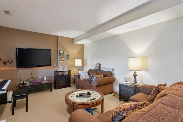 2711 Byron Station Drive, Byron Center, MI 49315