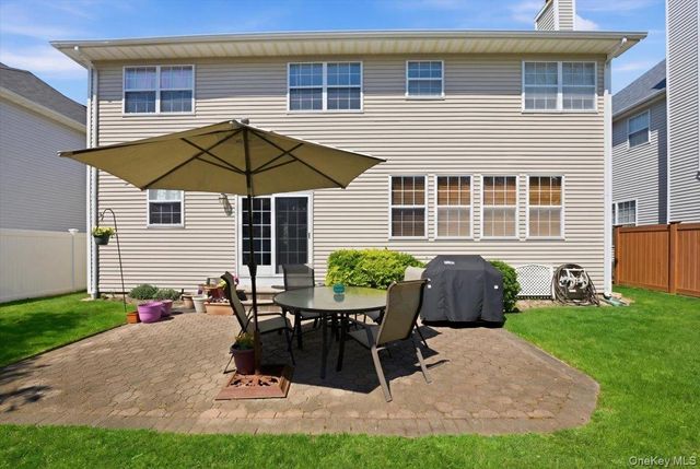 112 Cranberry Court, Melville, NY 11747