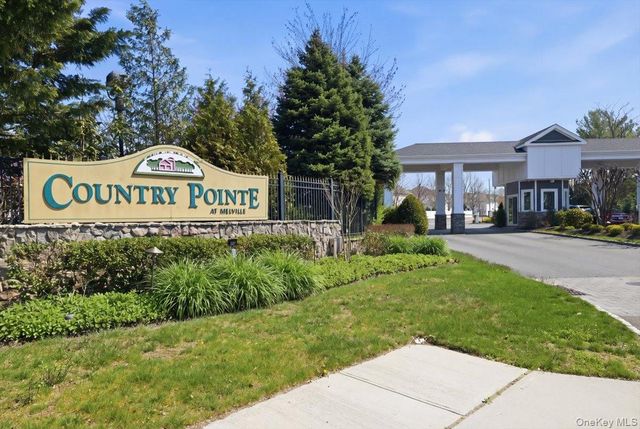 112 Cranberry Court, Melville, NY 11747