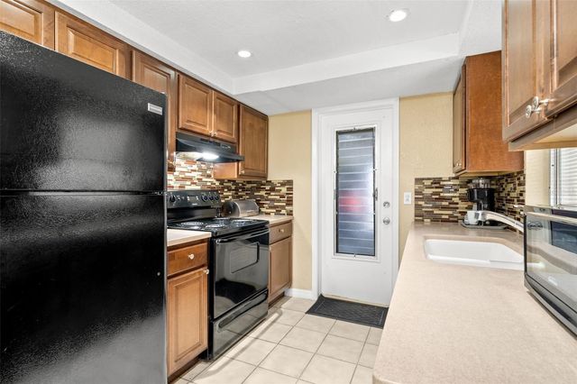 4642 EASTWOOD LANE, Holiday, FL 34690