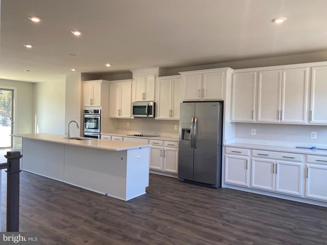 9878 HOPKINS LOOP, Manassas, VA 20110